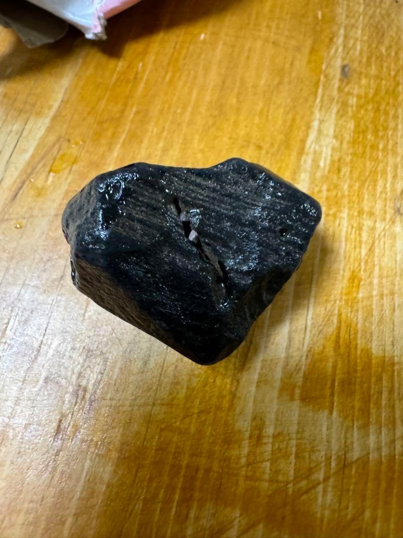 隠岐諸島 島後島 黒曜石 原石 46g 隠岐諸島 島後島 黒曜石 原石 隠岐諸島 島後島 黒曜石 原石 46g 隠岐諸島 島後島 黒曜石 原石